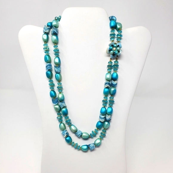 VINTAGE HONG KONG TWO STRAND TEAL BLUE BEAD NECKLACE FLOWER BOX CLASP JEWELRY - Picture 1 of 10